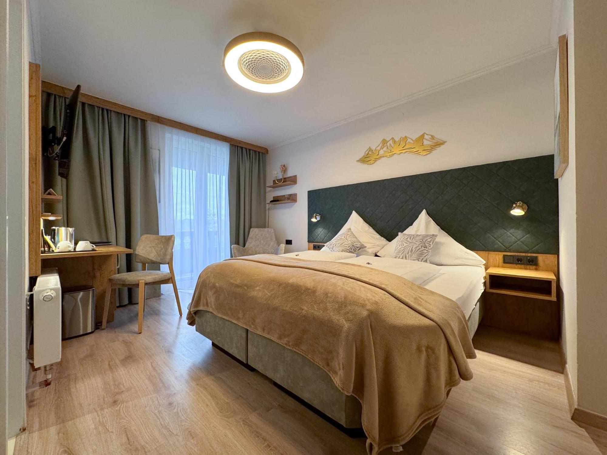 Hotel Schlossblick Chiemsee Prien am Chiemsee Ngoại thất bức ảnh